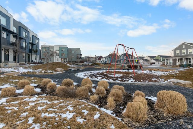 11362 S WILLOW WALK DR, South Jordan, UT 84009