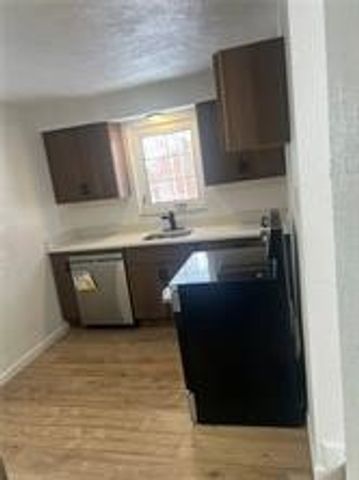 4623 E Willock Rd, Whitehall, PA 15227