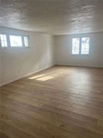 4623 E Willock Rd, Whitehall, PA 15227