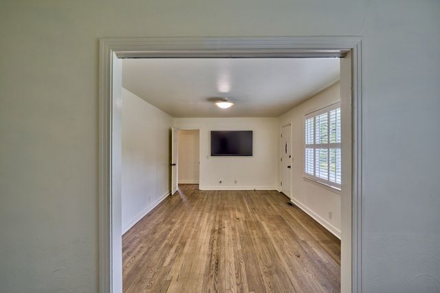 1022 Due West Ave, N, Madison, TN 37115