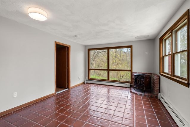 103 Wenham St, Danvers, MA 01923
