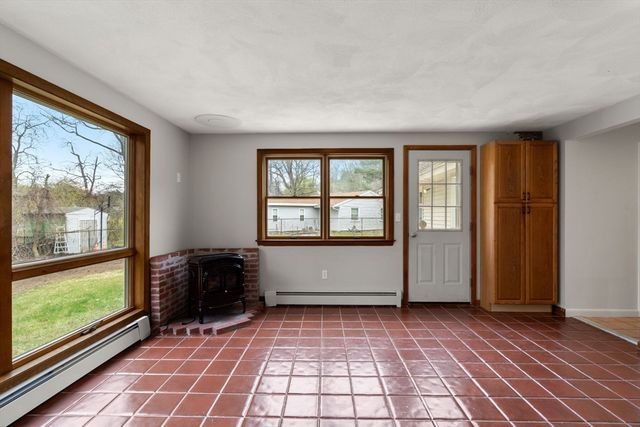 103 Wenham St, Danvers, MA 01923