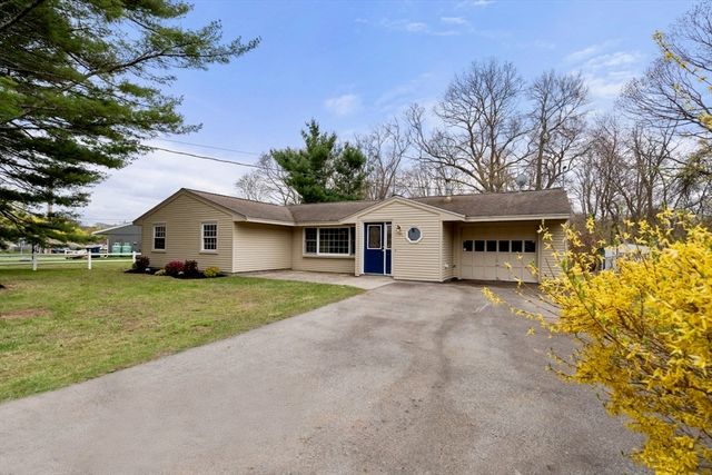 103 Wenham St, Danvers, MA 01923