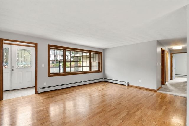 103 Wenham St, Danvers, MA 01923