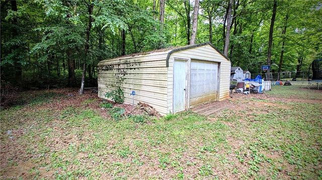 263 Brushy Drive, Lexington, NC 27295