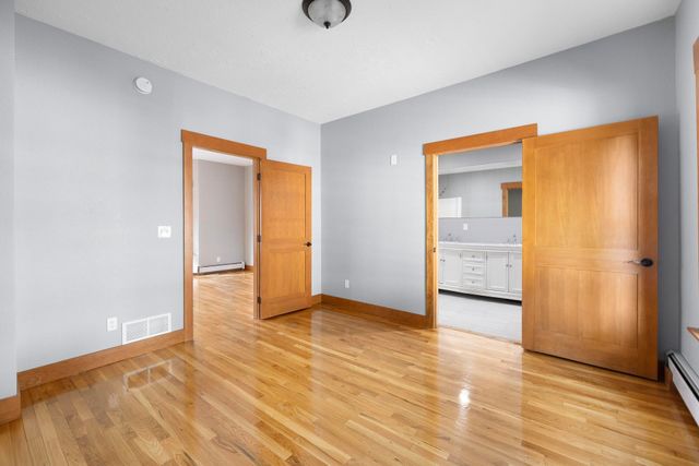 110 SE 7th St, Minot, ND 58701