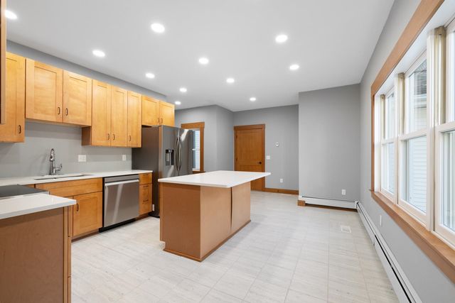 110 SE 7th St, Minot, ND 58701