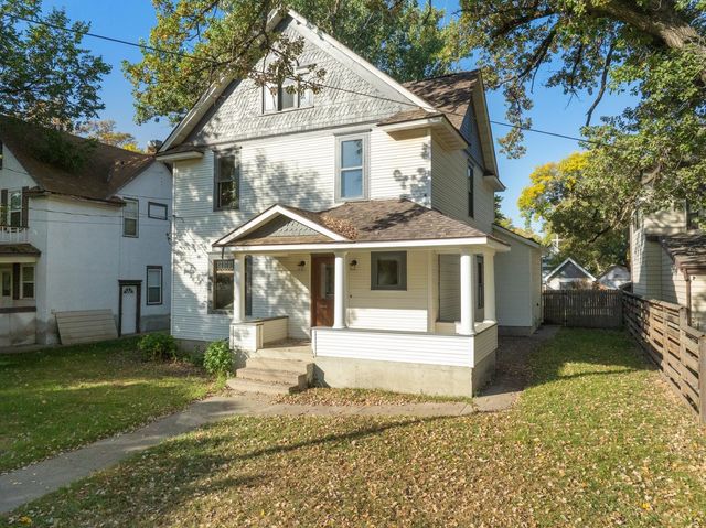 110 SE 7th St, Minot, ND 58701