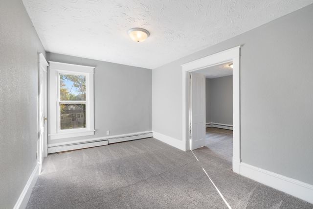 110 SE 7th St, Minot, ND 58701