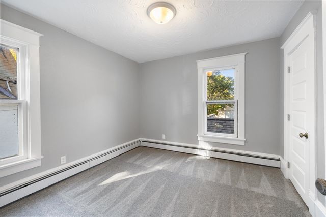 110 SE 7th St, Minot, ND 58701