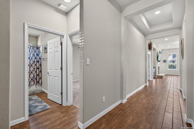921 ACADEMY OAKS DR, San Marcos, TX 78666