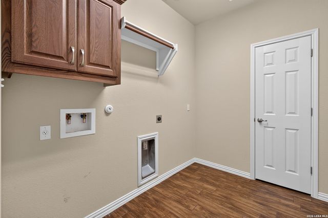 921 ACADEMY OAKS DR, San Marcos, TX 78666