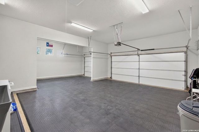 921 ACADEMY OAKS DR, San Marcos, TX 78666