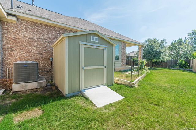 921 ACADEMY OAKS DR, San Marcos, TX 78666
