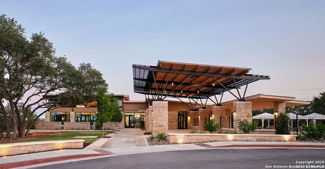 921 ACADEMY OAKS DR, San Marcos, TX 78666