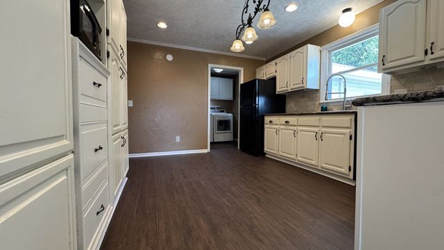 2306 Crown Hill Dr, Murfreesboro, TN 37129