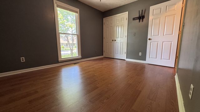 2306 Crown Hill Dr, Murfreesboro, TN 37129