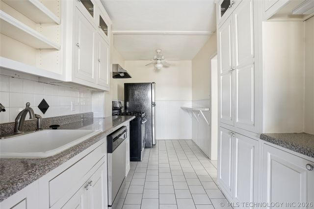 1610 S Lewis Avenue, Tulsa, OK 74104