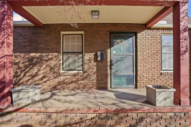 1610 S Lewis Avenue, Tulsa, OK 74104