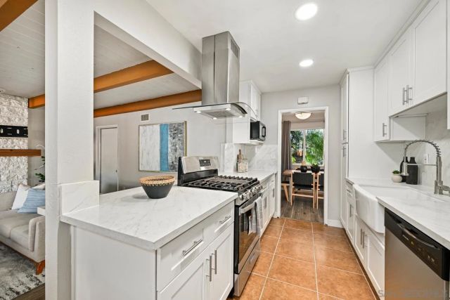 720 Fern St, Escondido, CA 92027