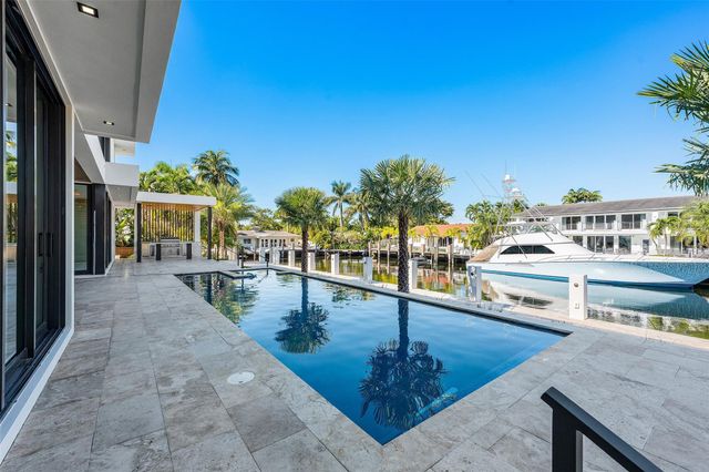 2817 NE 25th St, Fort Lauderdale, FL 33305