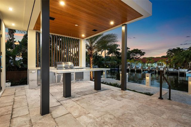 2817 NE 25th Street, Fort Lauderdale, FL 33305