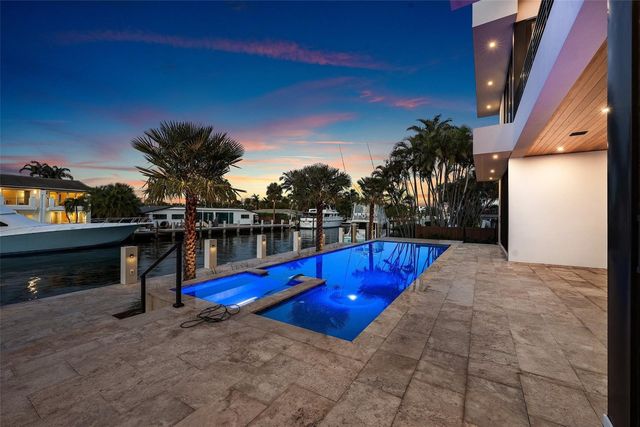 2817 NE 25th Street, Fort Lauderdale, FL 33305