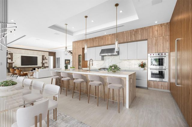 2817 NE 25th St, Fort Lauderdale, FL 33305