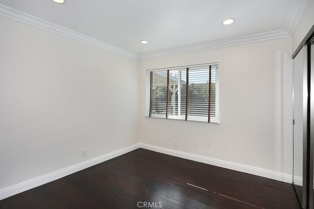 6062 Dr Glenwood, Huntington Beach, CA 92647
