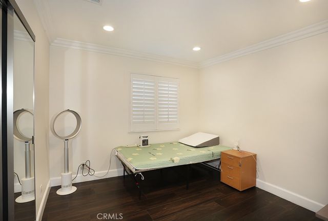6062 Dr Glenwood, Huntington Beach, CA 92647