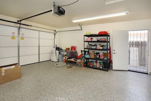 6062 Dr Glenwood, Huntington Beach, CA 92647