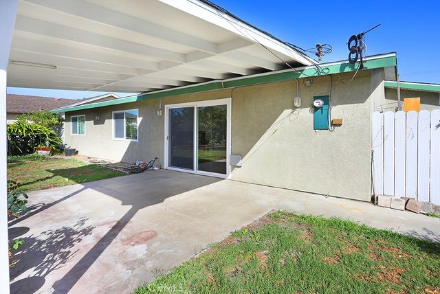 6062 Dr Glenwood, Huntington Beach, CA 92647