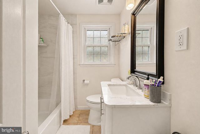 205 E 10TH AVE, Conshohocken, PA 19428