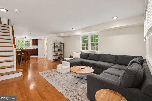 205 E 10TH AVE, Conshohocken, PA 19428