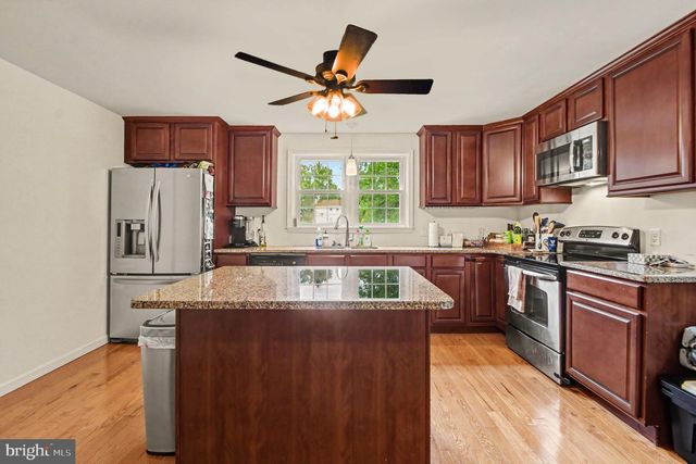 205 E 10TH AVE, Conshohocken, PA 19428