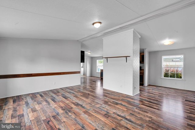 106 SILVER WIND CT S, Lancaster, PA 17603
