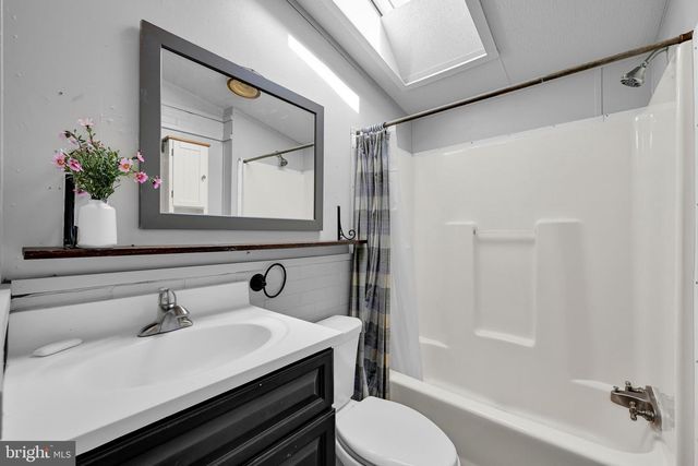 106 SILVER WIND CT S, Lancaster, PA 17603