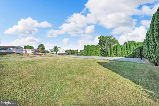 106 SILVER WIND CT S, Lancaster, PA 17603