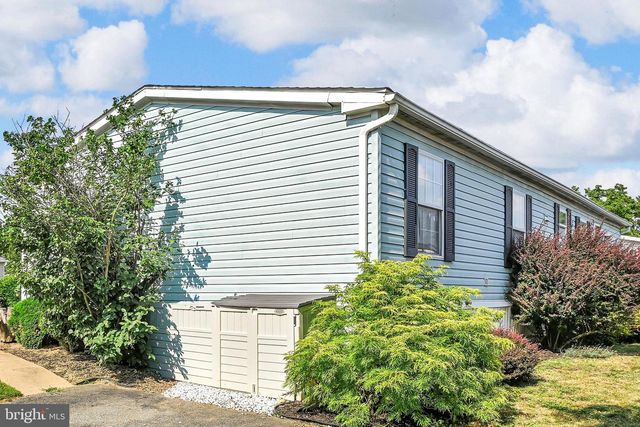 106 SILVER WIND CT S, Lancaster, PA 17603