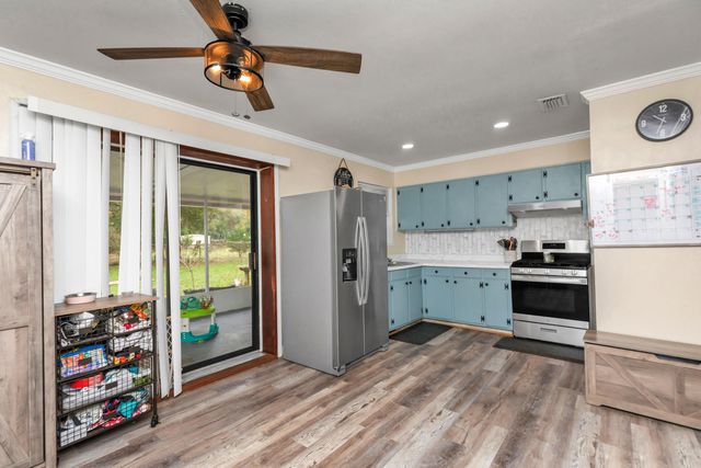 116 SW Cowrie Avenue, Fort Walton Beach, FL 32548