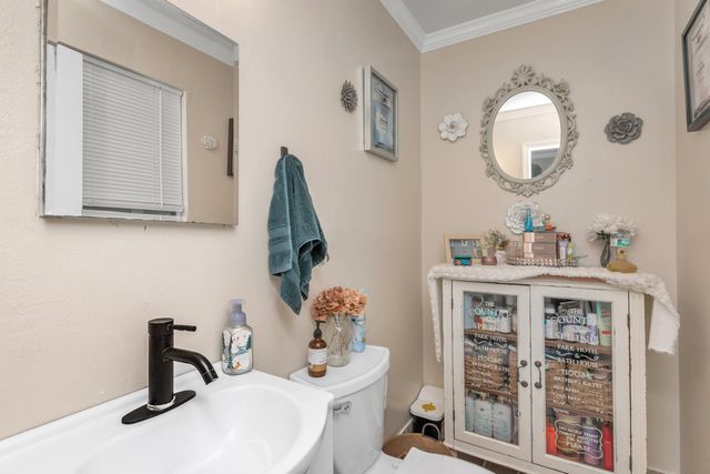 116 SW Cowrie Avenue, Fort Walton Beach, FL 32548