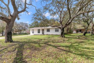 116 SW Cowrie Avenue, Fort Walton Beach, FL 32548