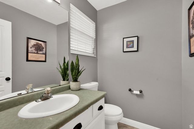 56 W 200 N, Centerville, UT 84014