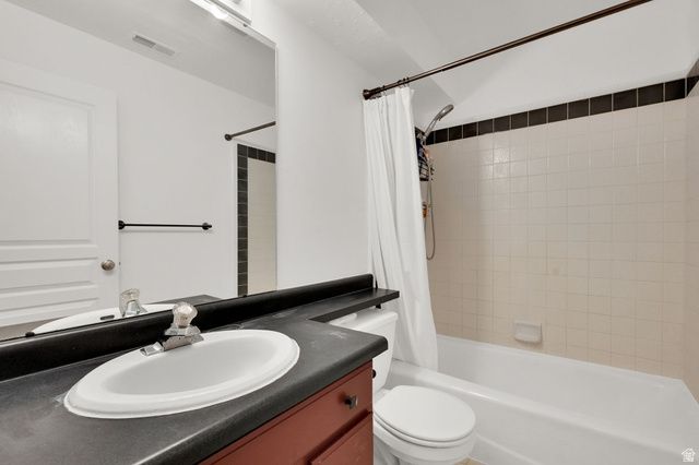 56 W 200 N, Centerville, UT 84014