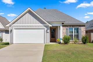 836 Treasure Lane, Lake Charles, LA 70605