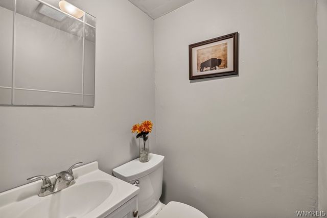 124 Heim Road, Amherst, NY 14221