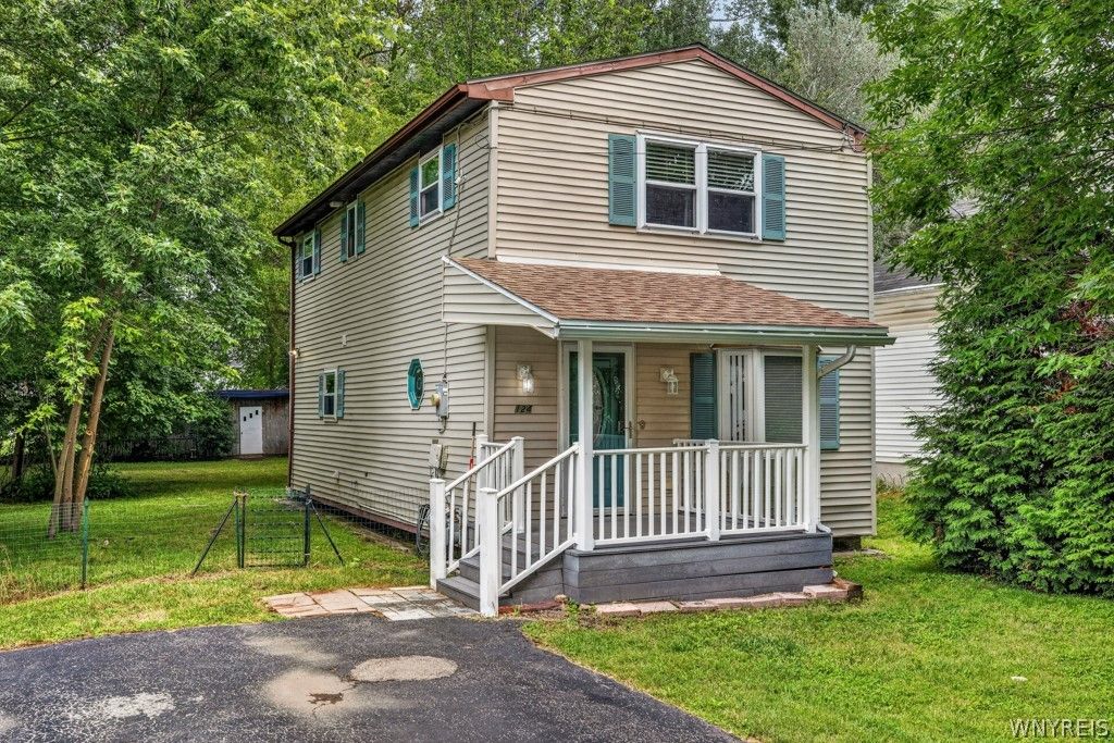 124 Heim Road, Amherst, NY 14221