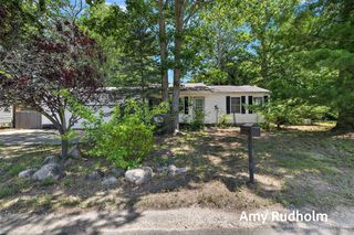 1150 Debaker Road, Muskegon, MI 49442