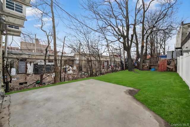 1060 E 228th Street, Bronx, NY 10466