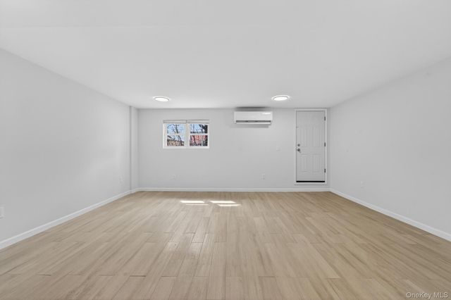 1060 E 228th Street, Bronx, NY 10466